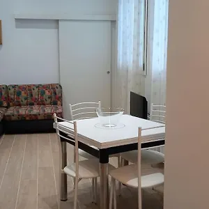  Apartamento 4/5 Posti Letto